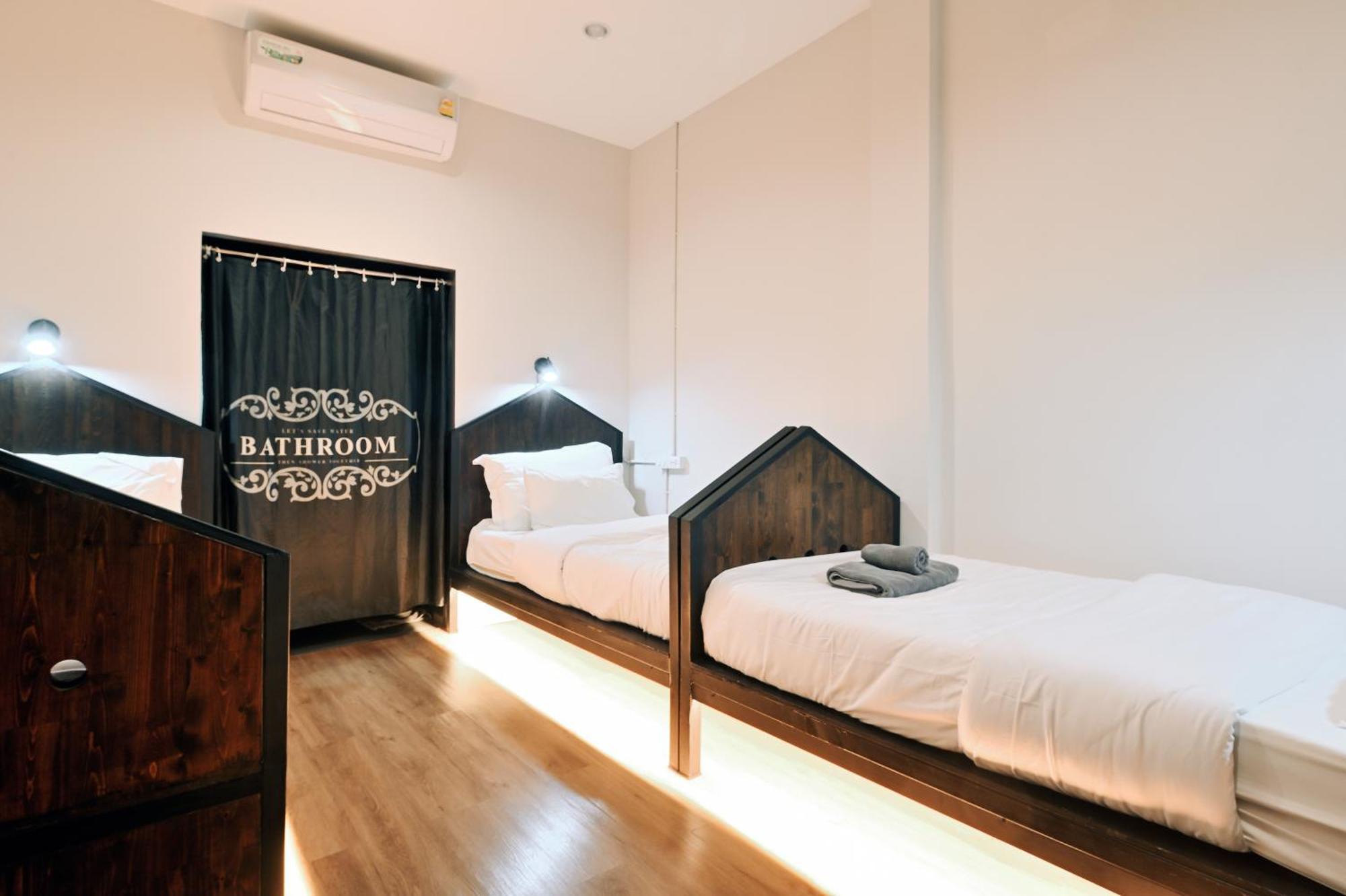 Castle Black छात्रावास Bangkok